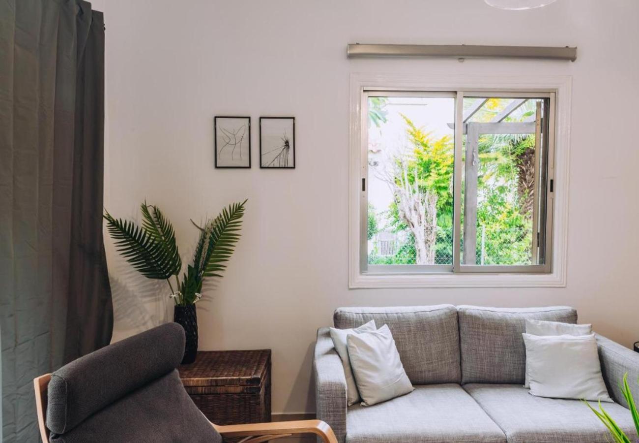 Appartamento H&O Royal Townhouse In Center Paphos Esterno foto